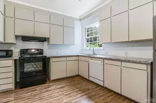 203 W Lloyd St, Pensacola, FL 32501 - Photo 11