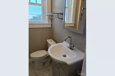 504 N Spring St #B, Pensacola, FL 32501 - Photo 11