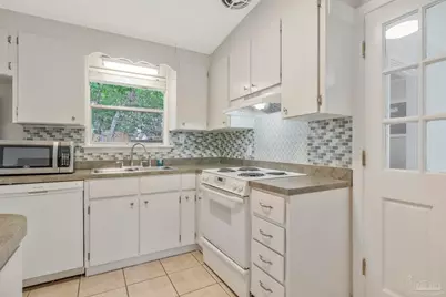 3900 San Gabriel Dr, Pensacola, FL 32504 - Photo 13