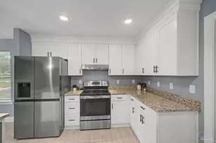 10427 Tanton Rd, Pensacola, FL 32506 - Photo 7