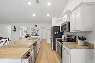 6512 Benelli Dr, Milton, FL 32570 - Photo 11
