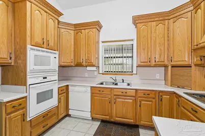 7260 Suman Ln, Pensacola, FL 32526 - Photo 13