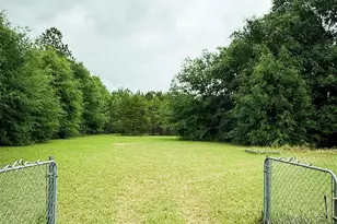 5208 Green Springs Dr, Milton, FL 32583 - Photo 3