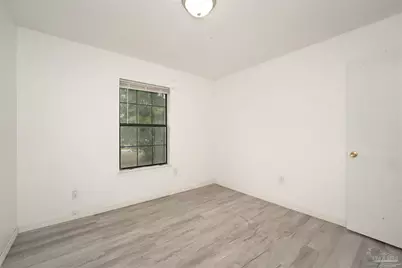107 Windsor Dr, Crestview, FL 32539 - Photo 17
