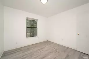 107 Windsor Dr, Crestview, FL 32539 - Photo 17
