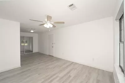 107 Windsor Dr, Crestview, FL 32539 - Photo 7