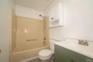 107 Windsor Dr, Crestview, FL 32539 - Photo 13