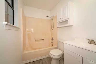 107 Windsor Dr, Crestview, FL 32539 - Photo 15