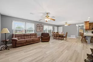 6625 Owens St, Pensacola, FL 32503 - Photo 13