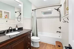 420 Fairpoint Dr, Gulf Breeze, FL 32561 - Photo 17
