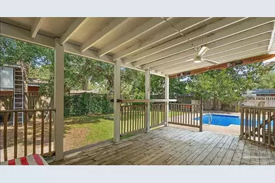 420 Fairpoint Dr, Gulf Breeze, FL 32561 - Photo 9