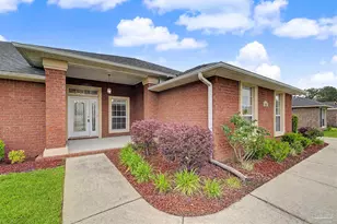 5897 Arch Ave, Pensacola, FL 32526 - Photo 3