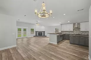 5897 Arch Ave, Pensacola, FL 32526 - Photo 5
