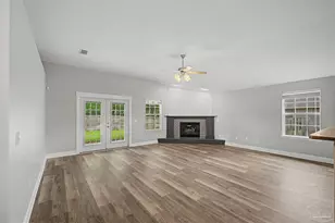 5897 Arch Ave, Pensacola, FL 32526 - Photo 9