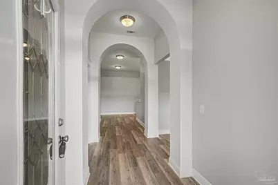 5897 Arch Ave, Pensacola, FL 32526 - Photo 5
