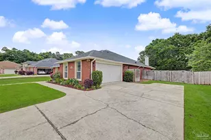 5897 Arch Ave, Pensacola, FL 32526 - Photo 3