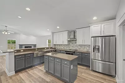 5897 Arch Ave, Pensacola, FL 32526 - Photo 15