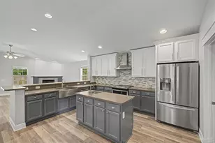 5897 Arch Ave, Pensacola, FL 32526 - Photo 15