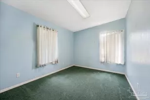 500 S Fairfield Dr, Pensacola, FL 32506 - Photo 9