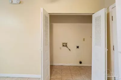 500 S Fairfield Dr, Pensacola, FL 32506 - Photo 13