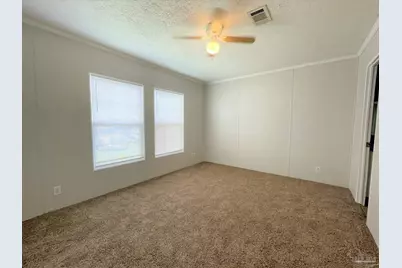 814 N E St, Pensacola, FL 32501 - Photo 9