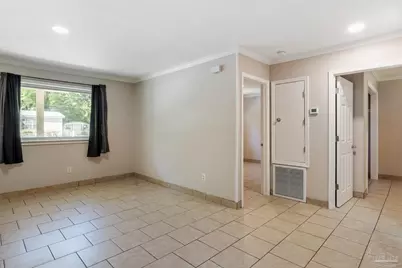 415 Hannah St #B, Pensacola, FL 32534 - Photo 5