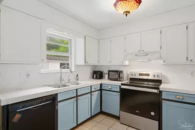 2623 Green Bay Ave, Pensacola, FL 32526 - Photo 9