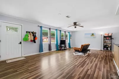 2623 Green Bay Ave, Pensacola, FL 32526 - Photo 5