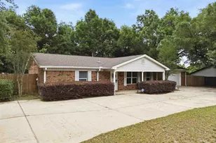 7046 Rolling Hills Rd, Pensacola, FL 32505 - Photo 1