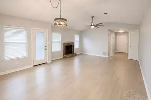 3250 Braxton Cir, Pensacola, FL 32504 - Photo 3