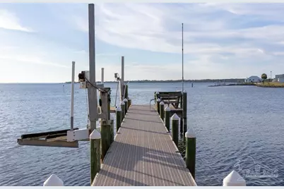 106 Matamoros Dr, Pensacola Beach, FL 32561 - Photo 31