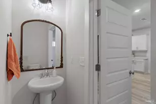 253 Camellia Dr, Cantonment, FL 32533 - Photo 17