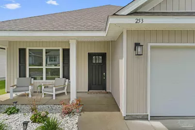 253 Camellia Dr, Cantonment, FL 32533 - Photo 5
