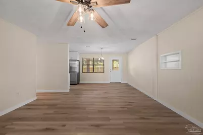 215 Aza Pl, Crestview, FL 32539 - Photo 11