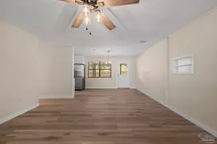 215 Aza Pl, Crestview, FL 32539 - Photo 11
