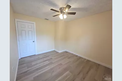 215 Aza Pl, Crestview, FL 32539 - Photo 27