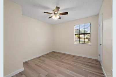 215 Aza Pl, Crestview, FL 32539 - Photo 21
