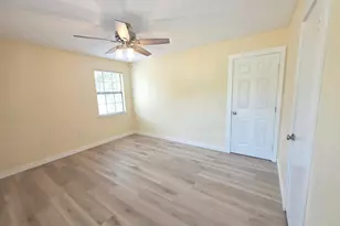 215 Aza Pl, Crestview, FL 32539 - Photo 19
