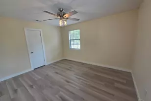 215 Aza Pl, Crestview, FL 32539 - Photo 27