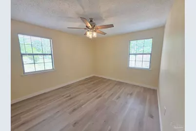 215 Aza Pl, Crestview, FL 32539 - Photo 23