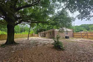 215 Aza Pl, Crestview, FL 32539 - Photo 43