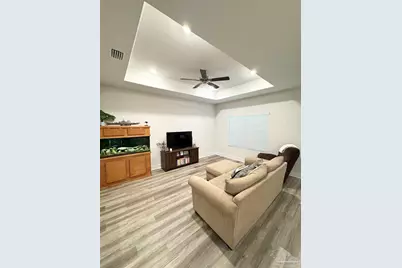 3095 Silver Maple Dr, Cantonment, FL 32533 - Photo 9