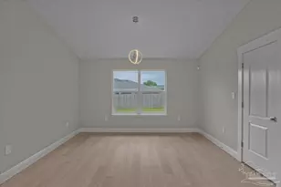 8709 Lamont Rd, Pensacola, FL 32526 - Photo 15