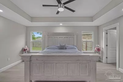 8709 Lamont Rd, Pensacola, FL 32526 - Photo 17