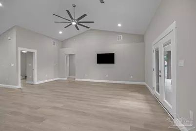 8709 Lamont Rd, Pensacola, FL 32526 - Photo 7