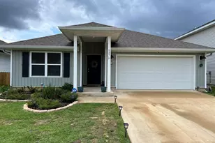 5276 Peach Dr, Pace, FL 32571 - Photo 1