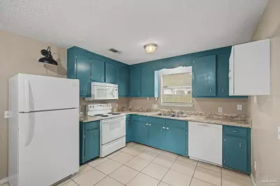3936 Elmcrest Dr, Pensacola, FL 32504 - Photo 15