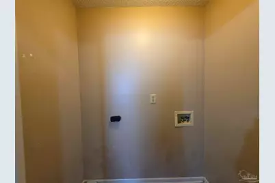 1011 N Dr Martin Luther King Jr Dr #B, Pensacola, FL 32501 - Photo 7
