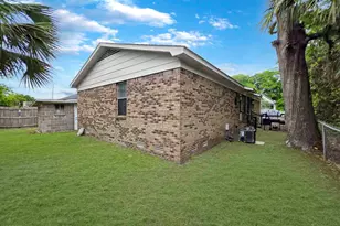 1011 N Dr Martin Luther King Jr Dr, Pensacola, FL 32501 - Photo 13