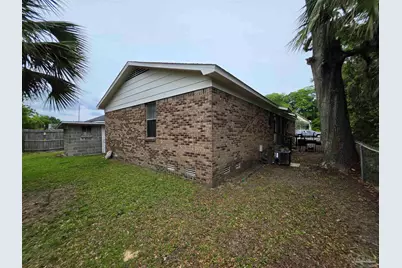 1011 N Dr Martin Luther King Jr Dr #B, Pensacola, FL 32501 - Photo 15
